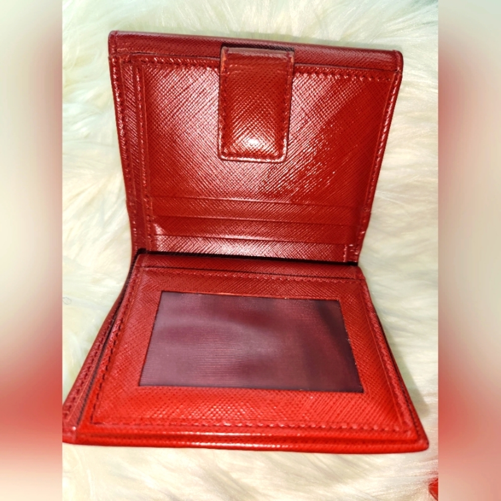 Salvatore Ferragamo Vara Wallet (1-13-A136) - Picture 8 of 16